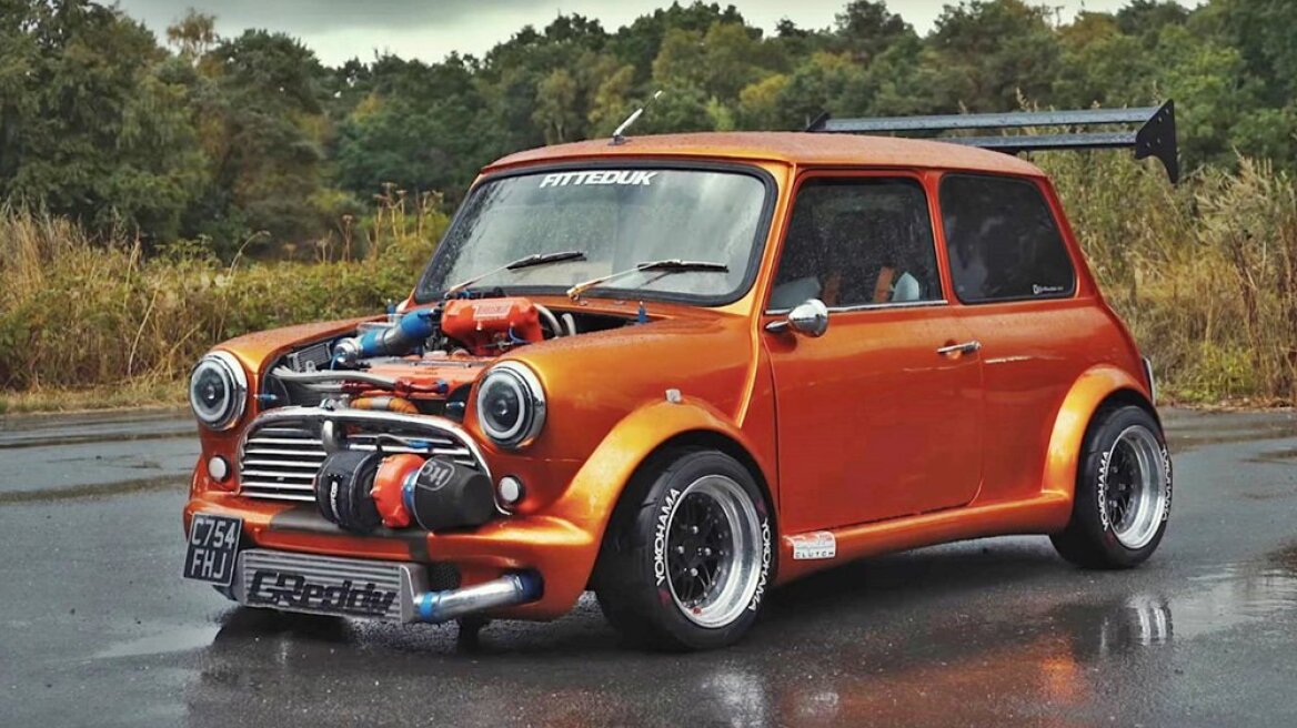 To κλασικό MINI των 360 ίππων (video)