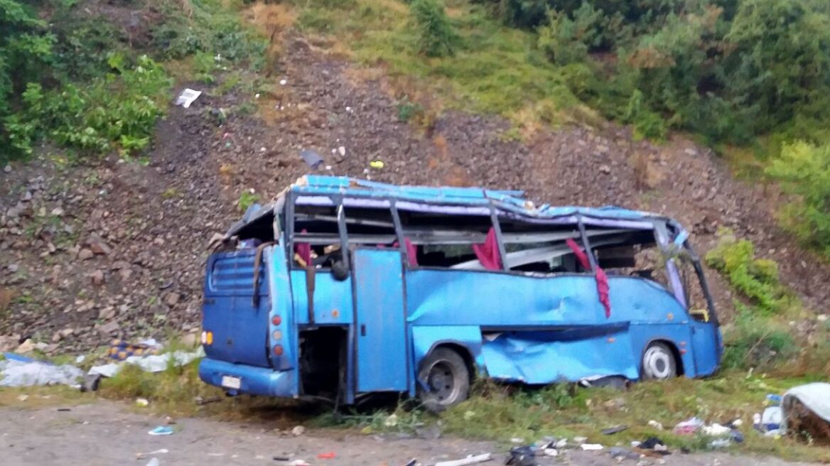 Βουλγαρία: Τρεις υπουργοί παραιτήθηκαν μετά το τροχαίο με τους 17 νεκρούς