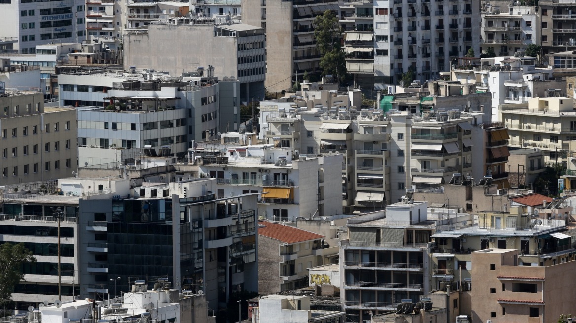 «Εμπαίζει» τους ιδιοκτήτες ακινήτων ο Τσακαλώτος: Ο ΕΝΦΙΑ αυξήθηκε, επειδή αποκτήσατε περισσότερα!