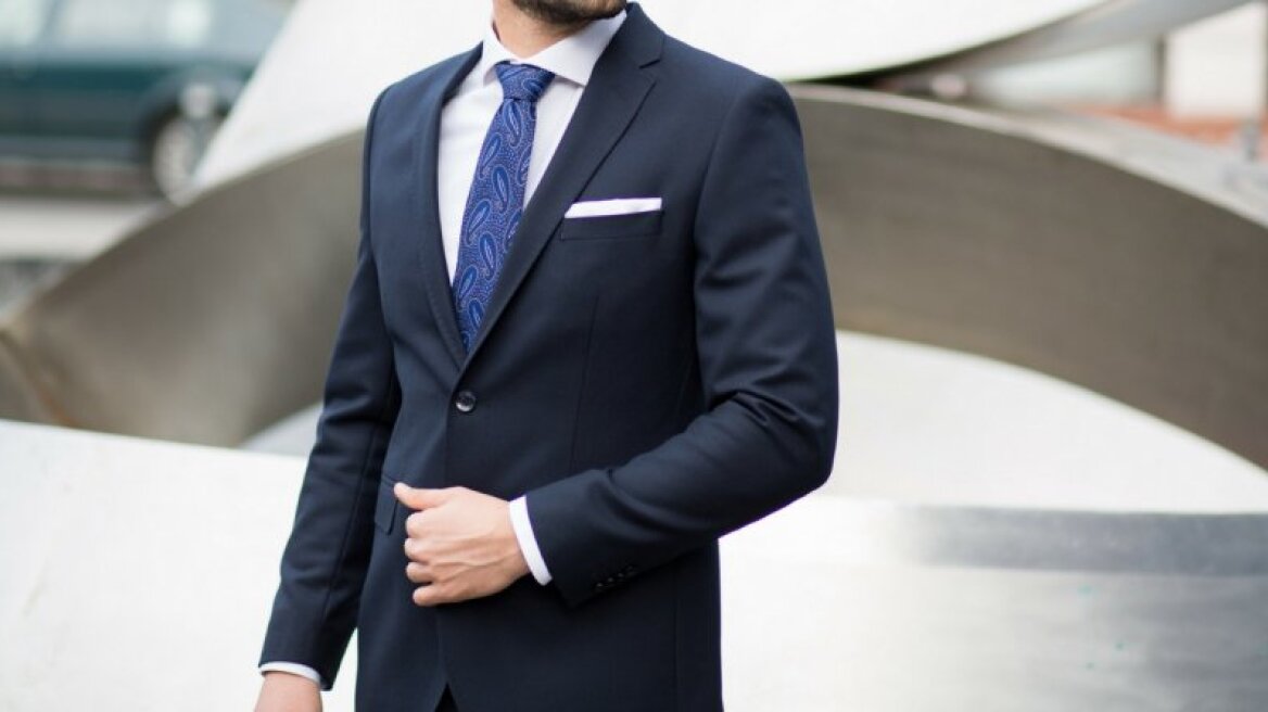 Γιατί οι τσέπες των κοστουμιών είναι πάντα ραμμένες