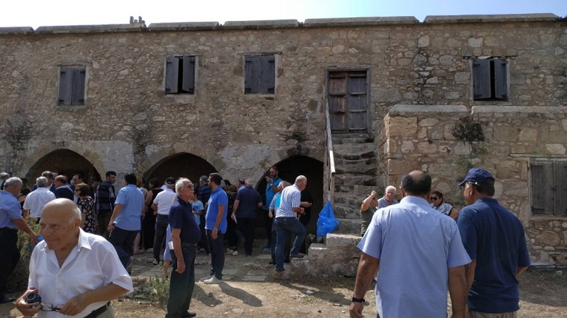 Κύπρος: Η πρώτη λειτουργία μετά από 42 χρόνια στην Παναγία Κανακαριά στα κατεχόμενα 