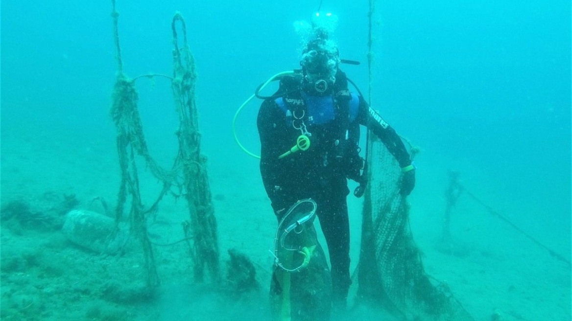 Έρευνα της Helmepa: «Πνίγονται» στα σκουπίδια θάλασσες και ακτές