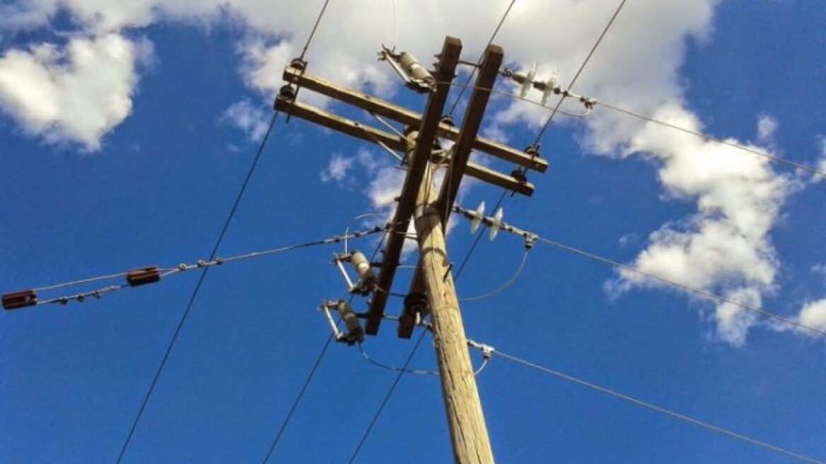 Διακοπή κυκλοφορίας στο Χαϊδάρι λόγω πτώσης εναερίων καλωδίων του ΔΕΔΔΗΕ