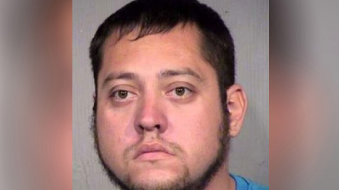 Παρίστανε ότι πάσχει από σύνδρομο Down ώστε οι νοσοκόμες να τον κάνουν μπάνιο και να του αλλάζουν πάνα!