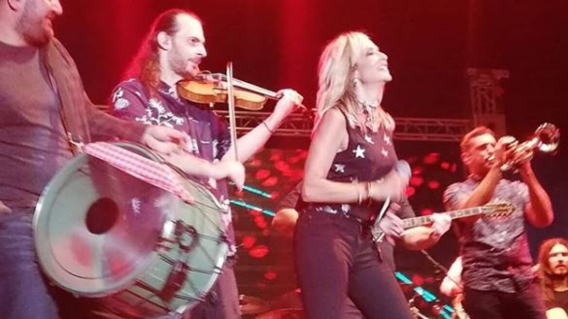 Άννα Βίσση:  Αποθέωση για την απόλυτη Ελληνίδα σταρ στη Θεσσαλονίκη