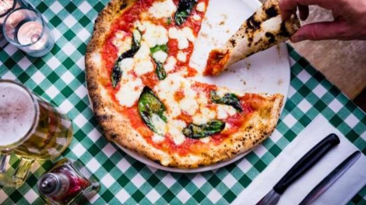 Εστιατόριο ψάχνει κάποιον που να δοκιμάζει πίτσες