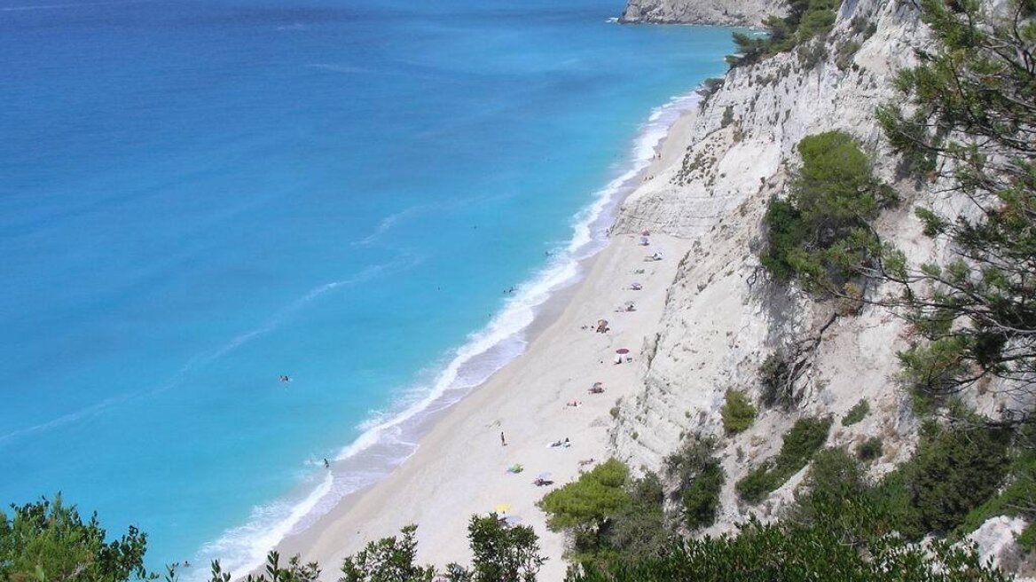 Οι επτά παραλίες του Ιονίου που έχουν μπει στο «μικροσκόπιο» μετά την κατολίσθηση στο Ναυάγιο