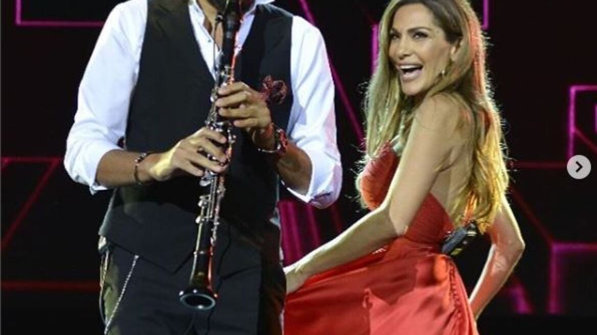 Η Δέσποινα Βανδή εντυπωσίασε τους Τούρκους στο Φεστιβάλ Κλαρινέτου στην Κωνσταντινούπολη 