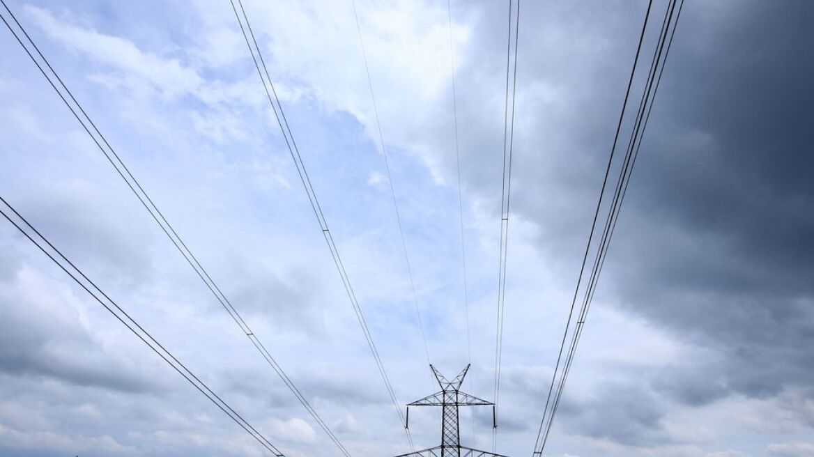 Μπλακ άουτ στου Γουδή - Κόπηκε καλώδιο μέσης τάσης κατά τη διάρκεια εργασιών