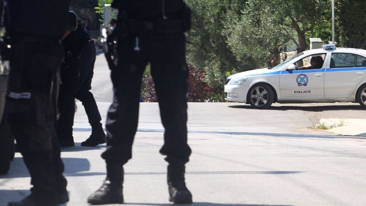 65 μετανάστες φυλακισμένους σε αποθήκη κρατούσε κύκλωμα στη Θεσσαλονίκη