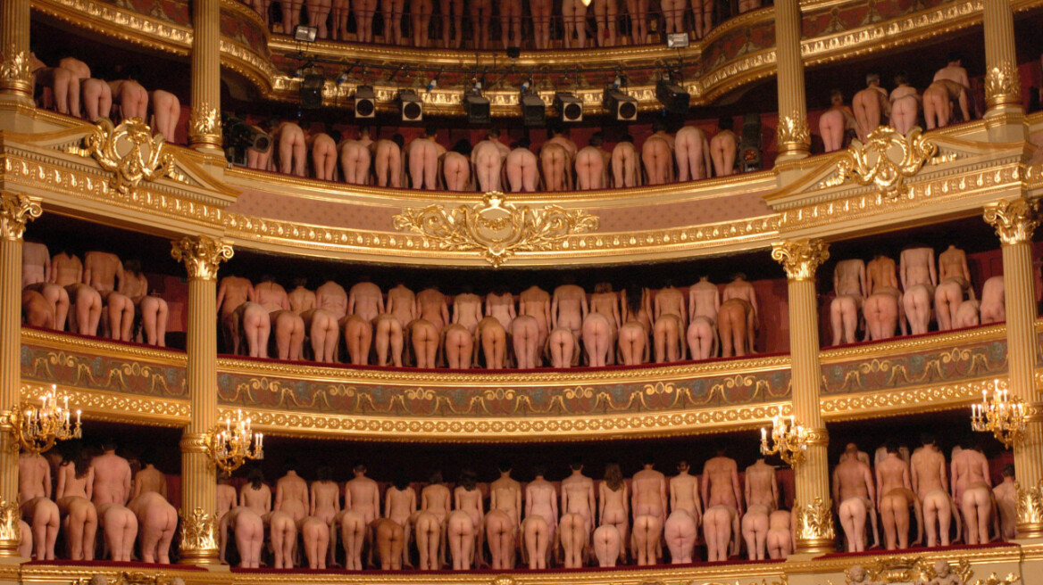 Όπερα στην Αυστραλία: 200 γυμνές γυναίκες «παραδίδουν» τον Ντον Τζοβάννι στην κόλαση!