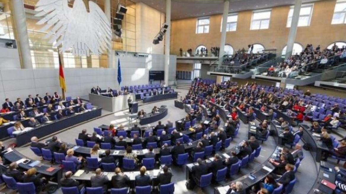 Δημοσκόπηση στη Γερμανία: Συρρικνώθηκαν τα ποσοστά των κομμάτων της κυβέρνησης συνασπισμού