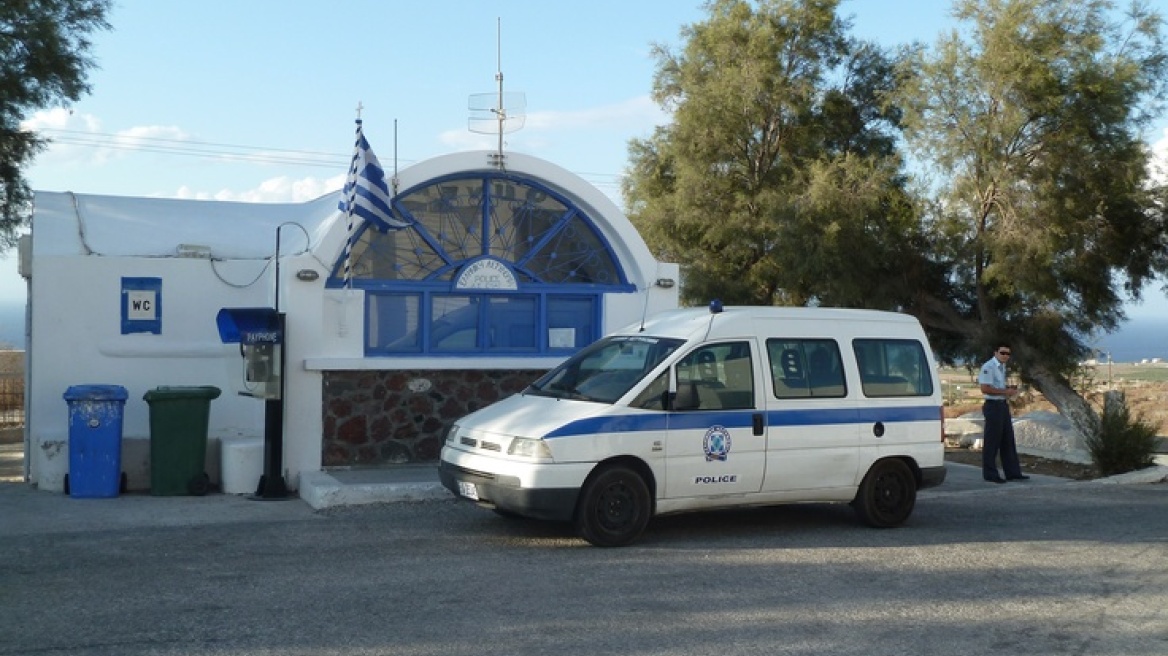 Στη Μύκονο έκλεψε, στη Σαντορίνη συνελήφθη