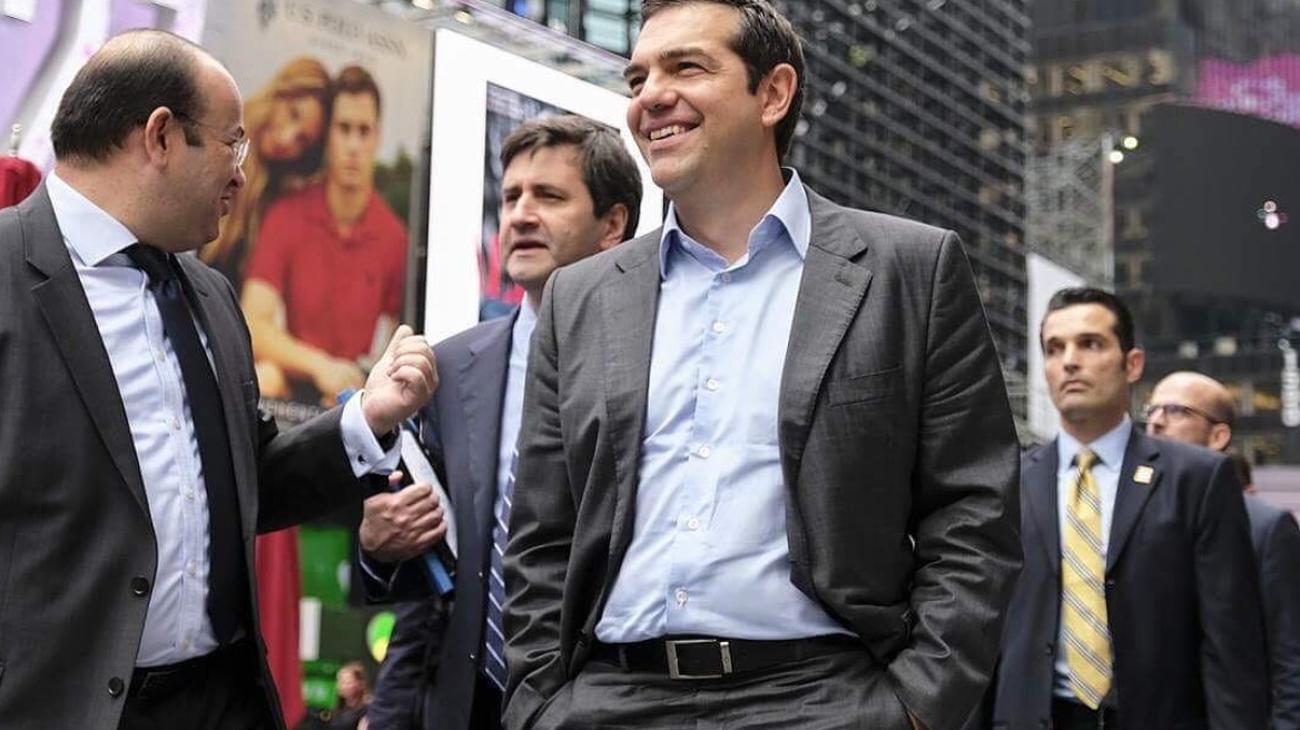«Αστέρι είσαι»: Οι... βόλτες του Τσίπρα στην Times Square της Νέας Υόρκης