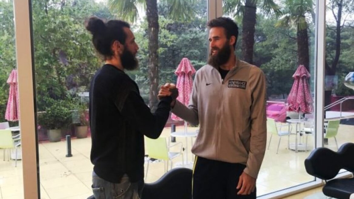 ΚΛΑΜΑ: Όταν ο Χάρη(ς) γνώρισε τον Τζίτζι Ντατόμε (photos)