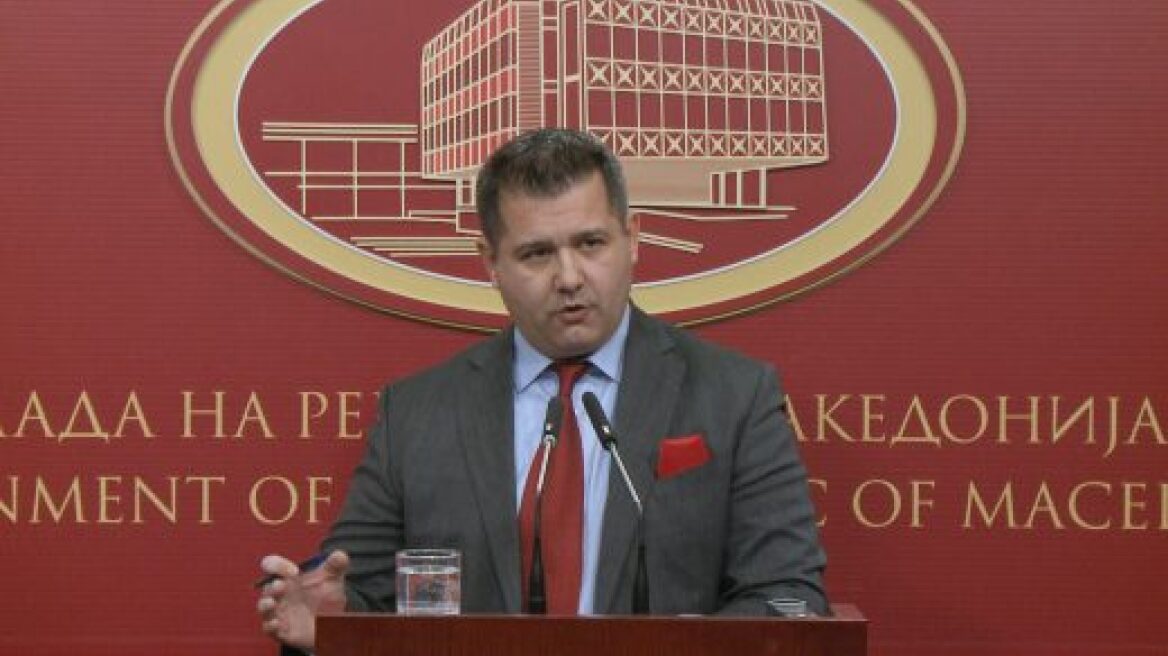 Κυβερνητικός εκπρόσωπος ΠΓΔΜ: Ζάεφ - Σπυράκη είχαν μια σύντομη συνάντηση σε καφέ