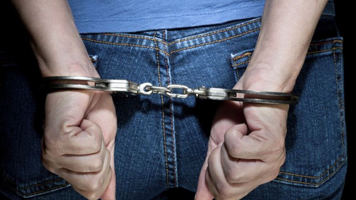 Ανδραβίδα: Έχασε πλαστή ταυτότητα και έβγαλε άλλη, επίσης πλαστή!