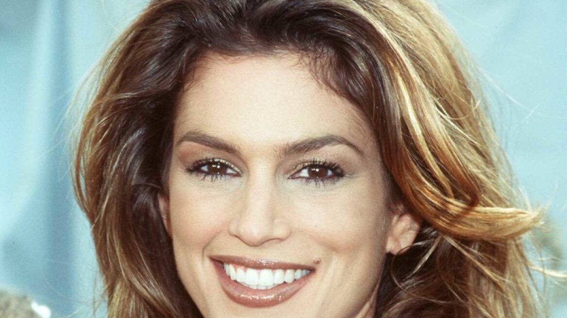 Τα 3 top κραγιόν στις αποχρώσεις των 90s που πρέπει να φορέσεις φέτος 