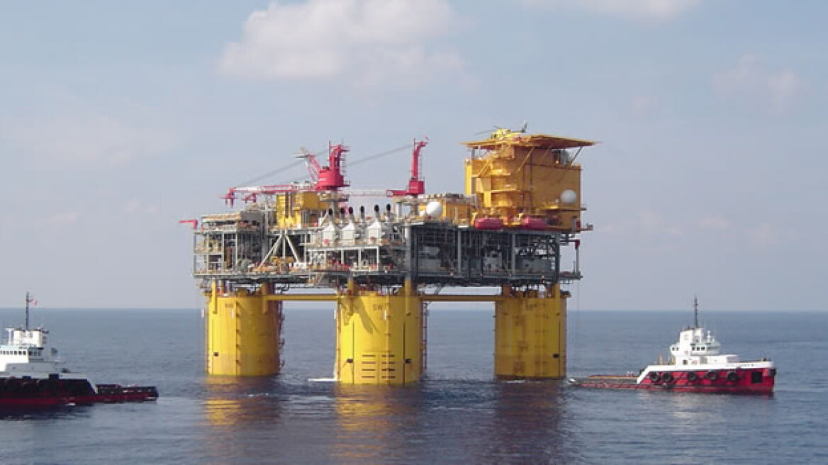 Με πτώση «άνοιξε» τη βδομάδα ο «μαύρος χρυσός»