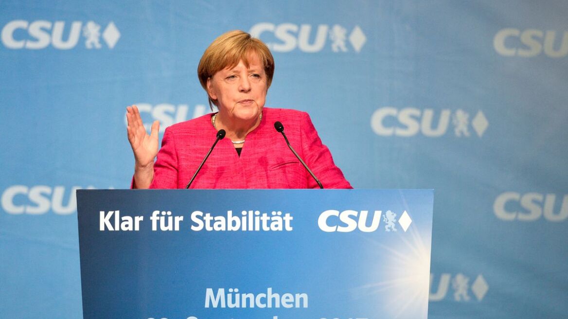 Deutsche Welle: Πολιτικός σεισμός από τη Βαυαρία - Πλήγμα για τη Μέρκελ