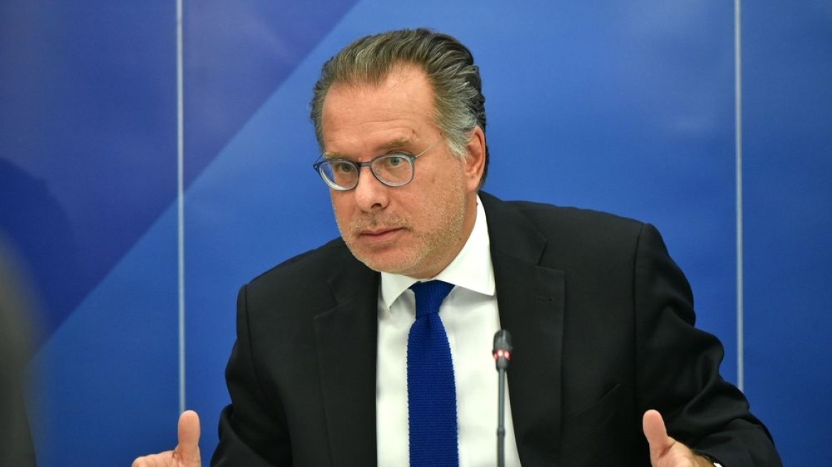 Κουμουτσάκος: Το τελευταίο τετράμηνο είχαμε 40.000 αφίξεις προσφύγων και μεταναστών