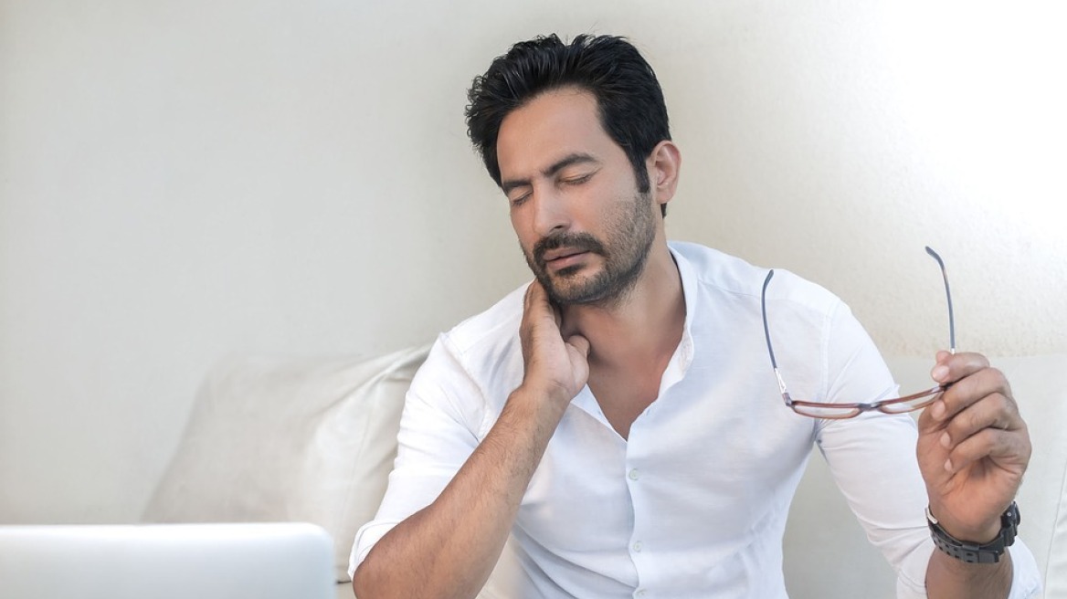 Έχω δισκοκήλη στον αυχένα: Είναι φυσιολογικό να πονάω παντού;