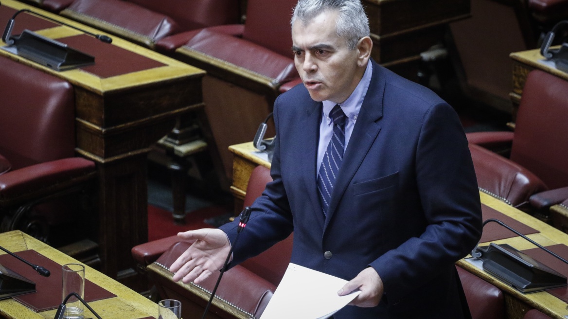 ΝΔ: Ασυνεννοησία στο ηγετικό δίδυμο του υπουργείου Προστασίας του Πολίτη