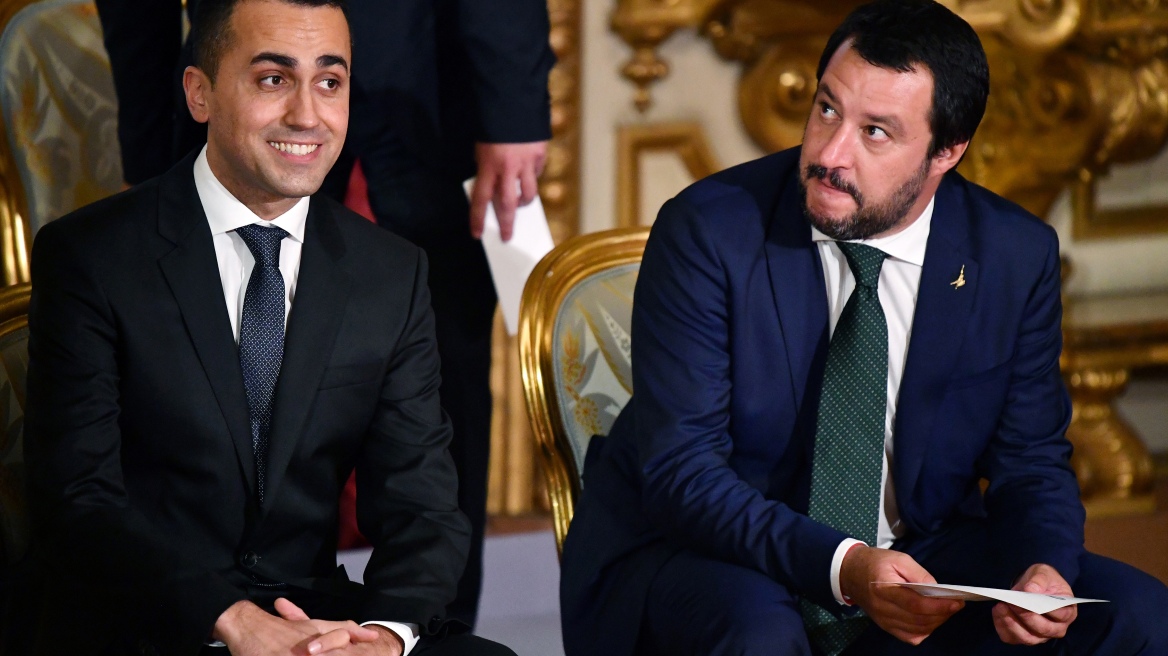 «Καμία  ιταλική τράπεζα δεν θα βρεθεί σε δυσκολία» δηλώνουν Ντι Μάιο - Σαλβίνι