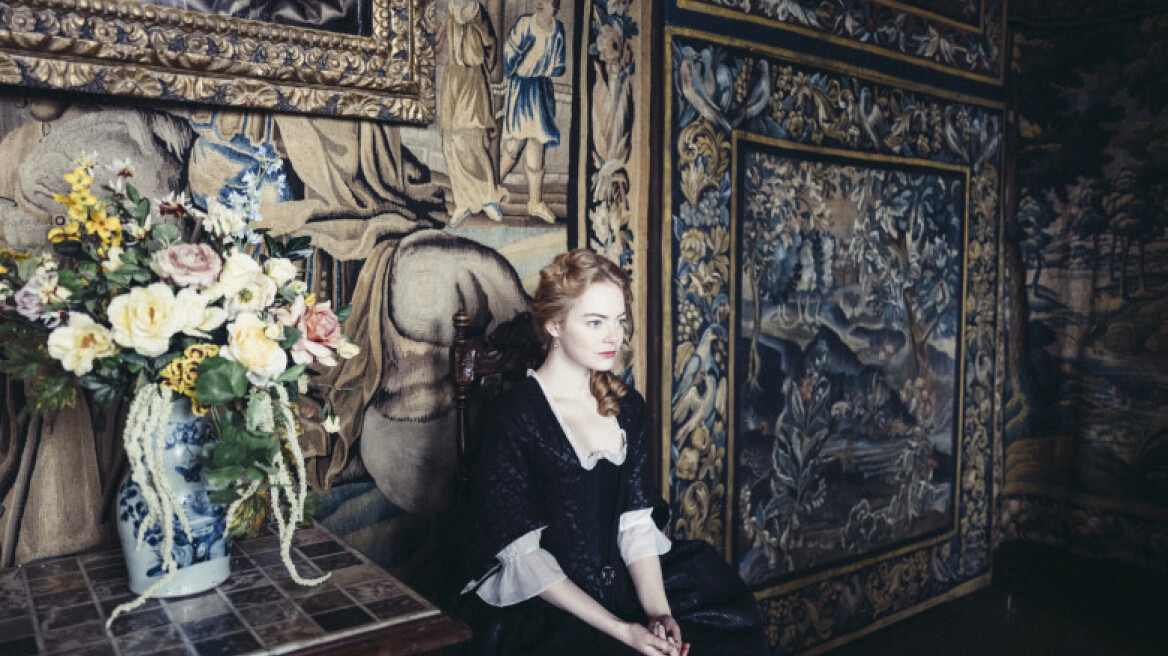 H Emma Stone αποκάλυψε τι έκανε ο κορσές στο σώμα της