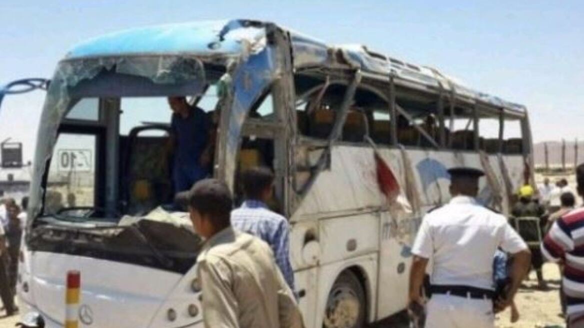 Μακελειό στην Αίγυπτο: Επτά νεκροί από επίθεση ενόπλων σε Χριστιανούς Κόπτες