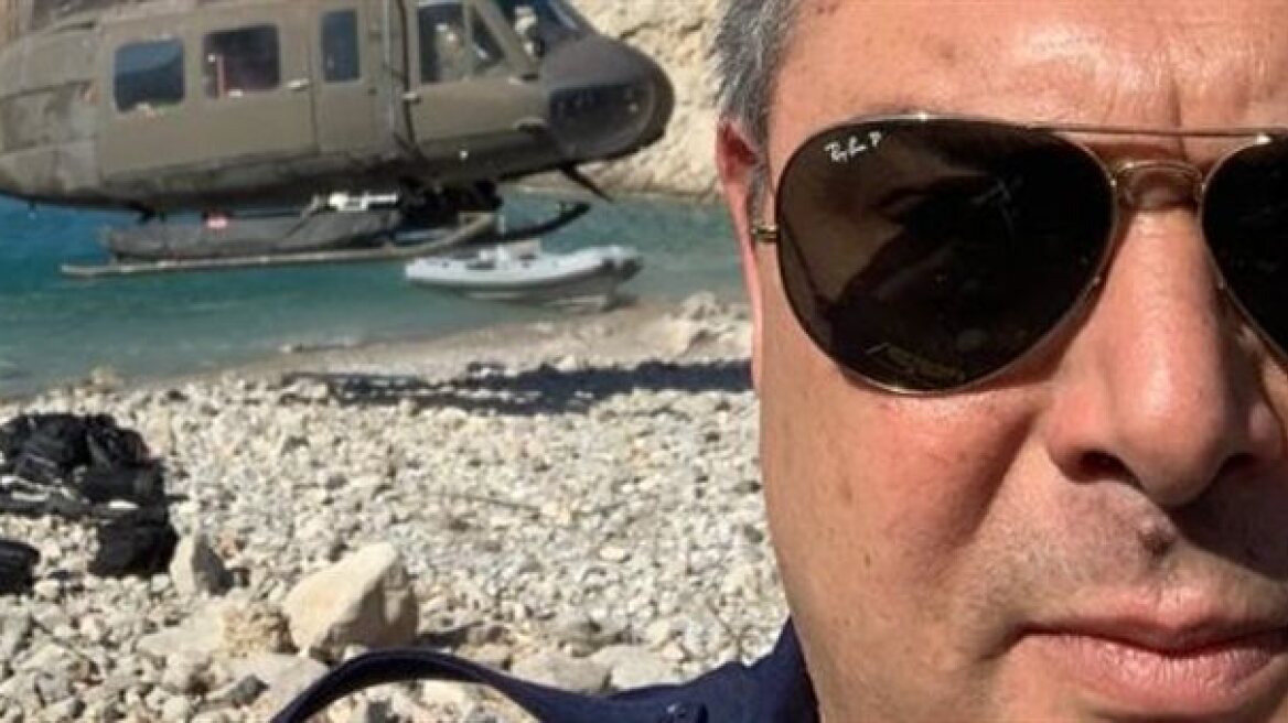 Απάντηση των ΑΝΕΛ στη ΝΔ για τη «σέλφι» Καμμένου με φόντο το ελικόπτερο «Χιούι»