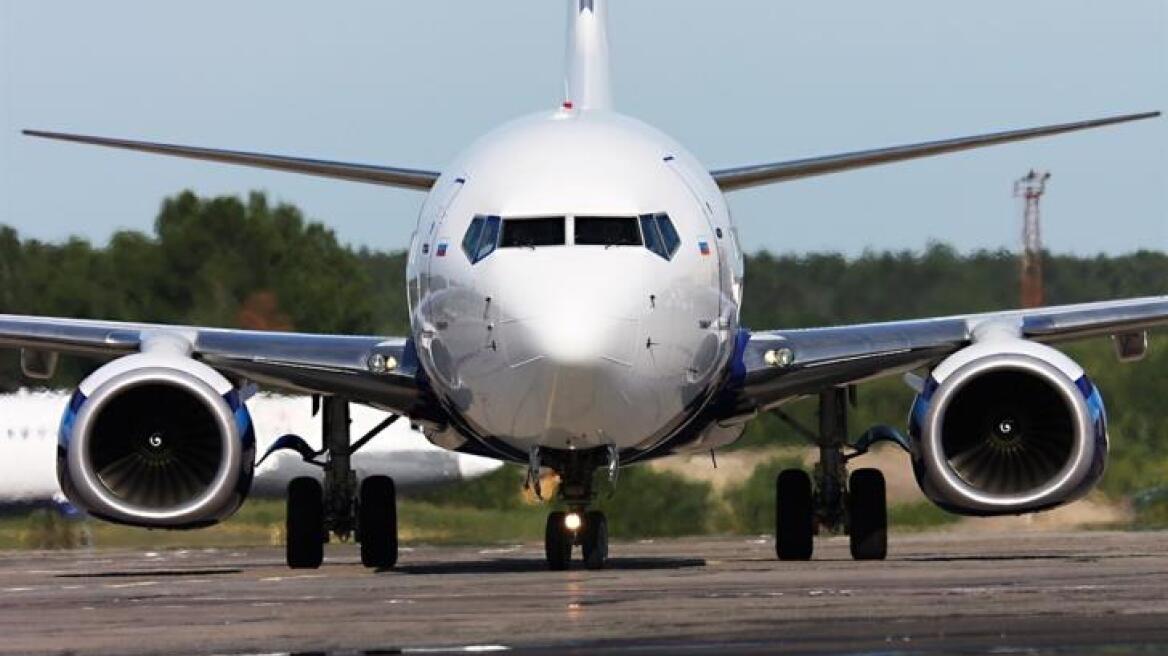 Αναγκαστική προσγείωση Boeing - Ράγισε παράθυρο