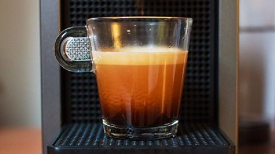 O πιο εύκολος τρόπος να καθαρίσεις τη μηχανή εσπρέσο