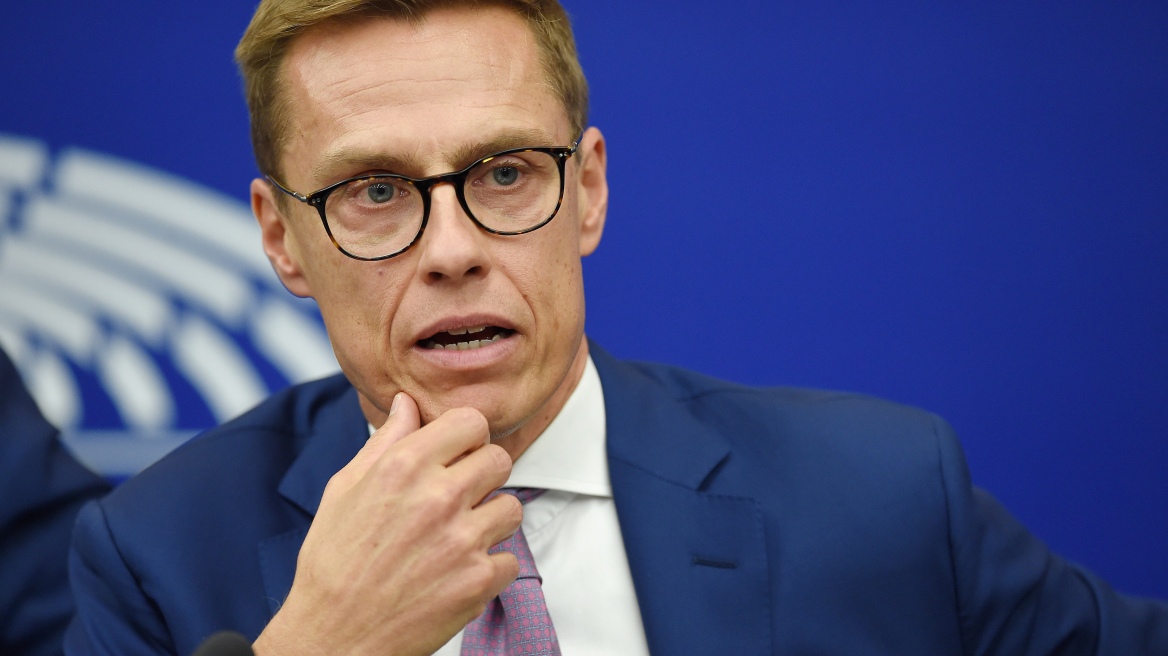 Εισβολή στην Ουκρανία: «Μονόδρομος η ένταξη της Φινλανδίας στο ΝΑΤΟ» λέει ο Άλεξ Στουμπ