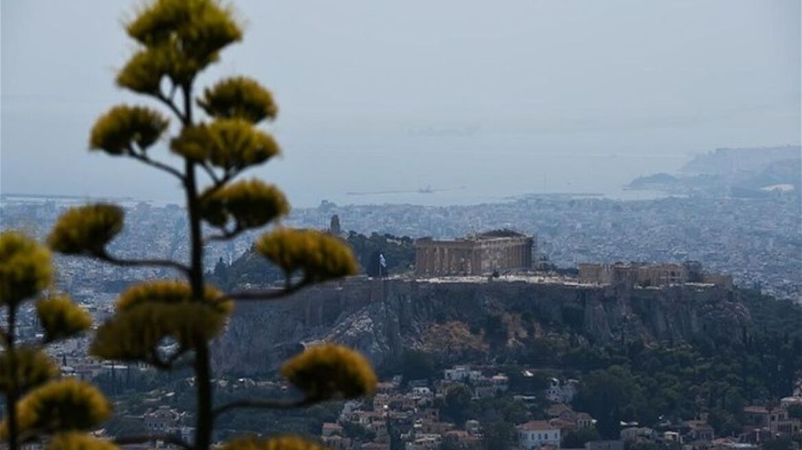 Καιρός Οκτωβρίου: Αρνητικό ρεκόρ βροχοπτώσεων στην Αθήνα  