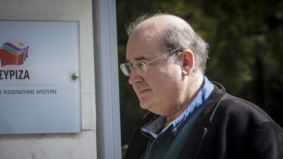 Φίλης στο ΘΕΜΑ 104,6: Δεν μπορεί αβλεπεί να πληρώνει το κράτος για τη μισθοδοσία των ιερέων