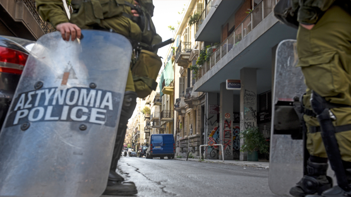 Εξάρχεια: Έτσι γίνεται η διακίνηση ναρκωτικών