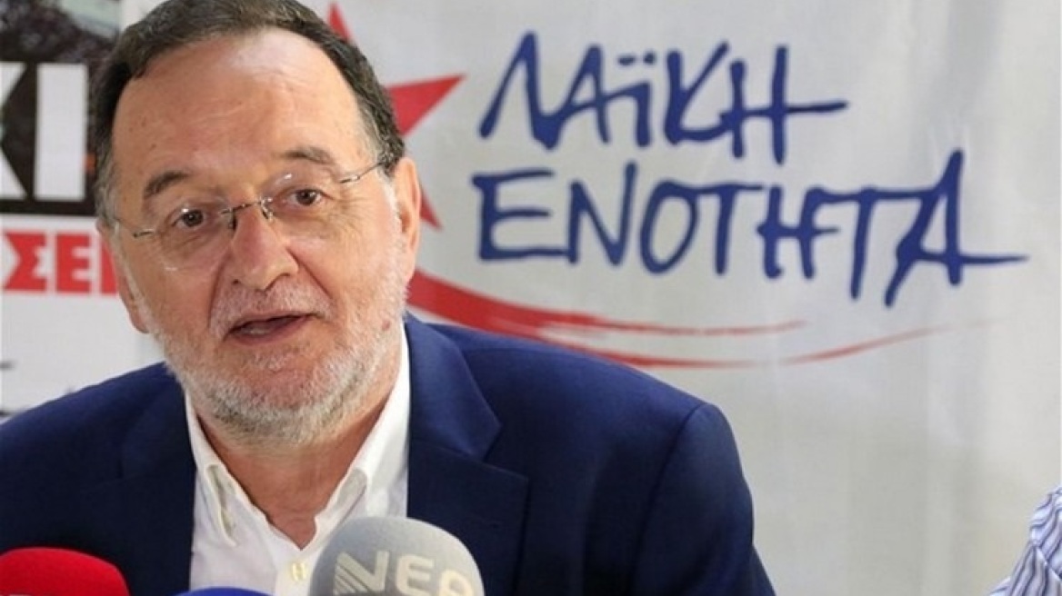 Λαφαζάνης για Τσίπρα: Θλιβερό το θέαμα να προσκυνάει το γερμανικό κατεστημένο 