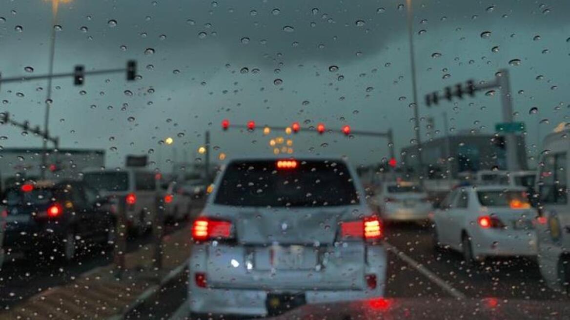 Κατάρ: Η χώρα σαρώθηκε από καταιγίδες και σφοδρούς ανέμους