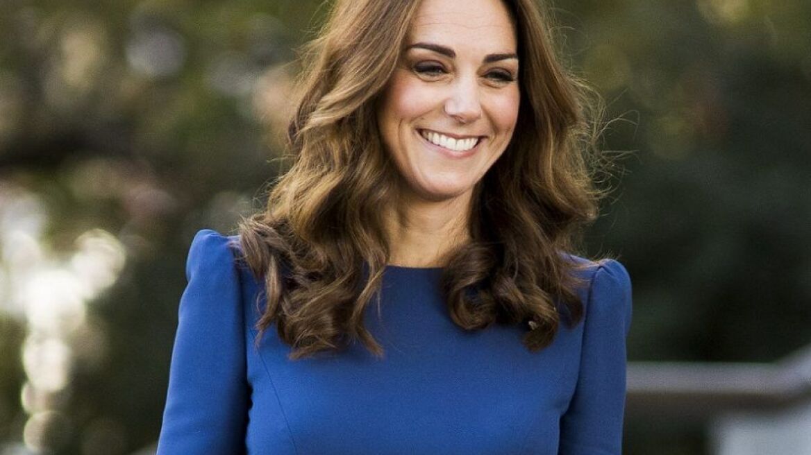 Η Κέιτ Μίντλετον φόρεσε ένα εκπληκτικό σκούρο πράσινο παλτό