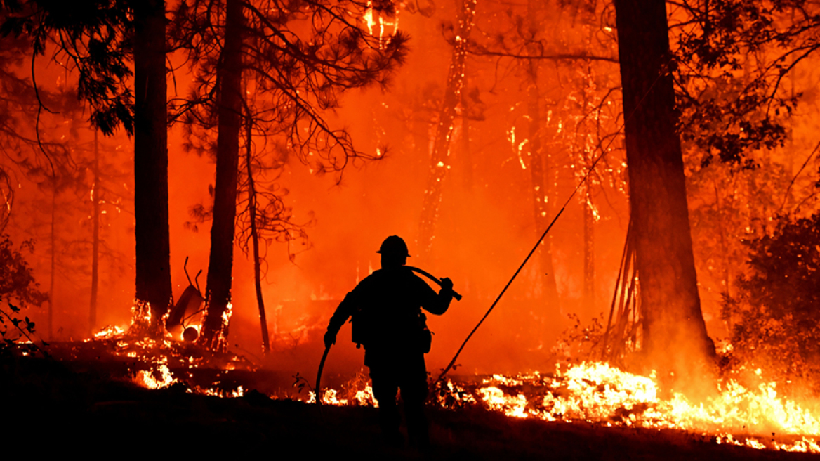 «Inferno» στην Καλιφόρνια: Στους 228 οι αγνοούμενοι στην πύρινη λαίλαπα - Στάχτη χιλιάδες σπίτια