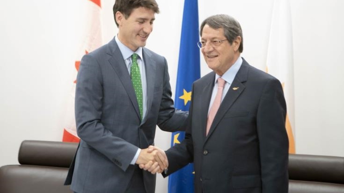 Συνάντηση Αναστασιάδη - Τριντό στο αεροδρόμιο της Λάρνακας