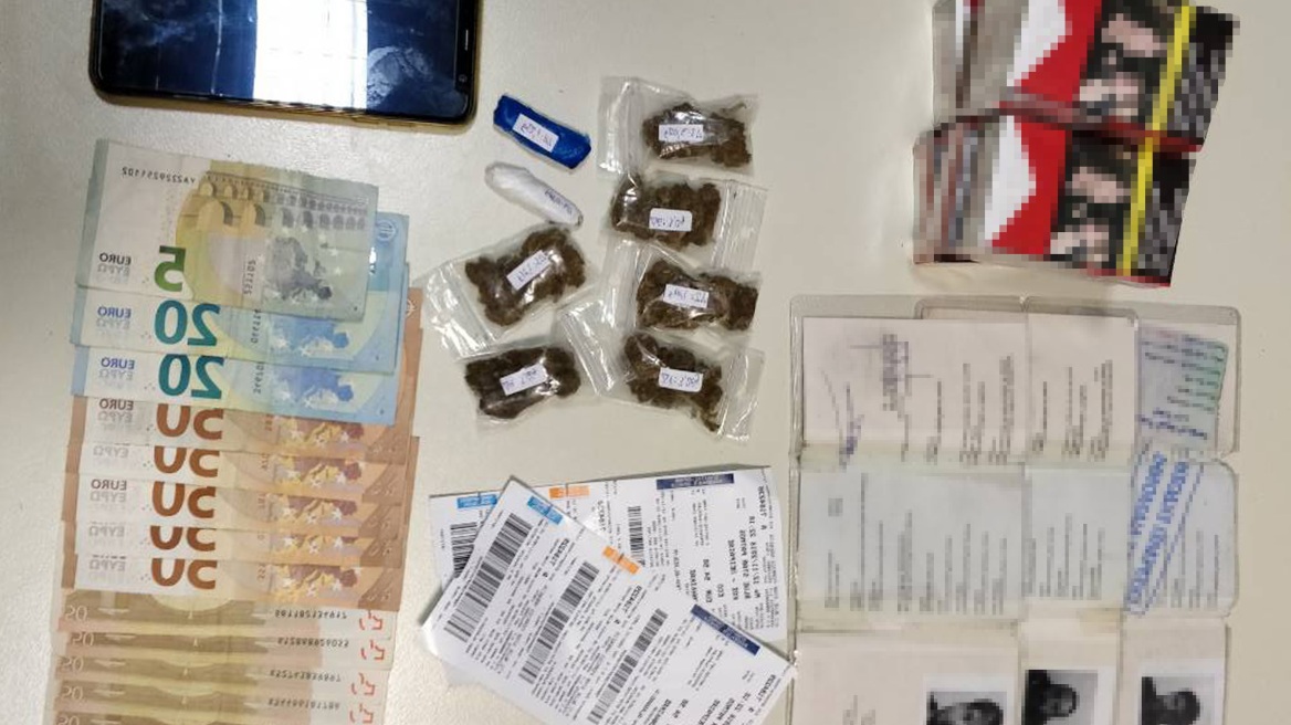 Αλλοδαπός «έσπρωχνε» διαβατήρια και χασίς στην Κω