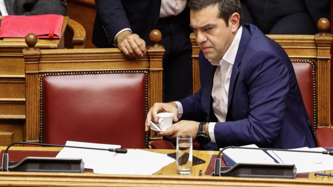 Ενα εσπρεσάκι γιατί θα μας πάρει ο ύπνος