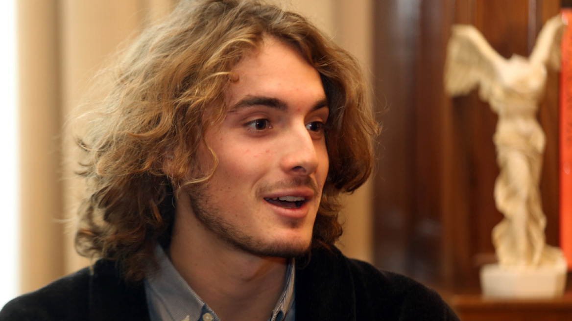 Τσιτσιπάς: Είμαι υπερήφανος που παίζω για τα ελληνικά χρώματα