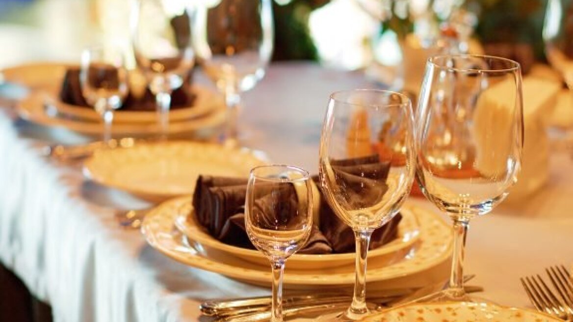 Πώς να αποφύγετε τις παραπανίσιες θερμίδες στο εστιατόριο