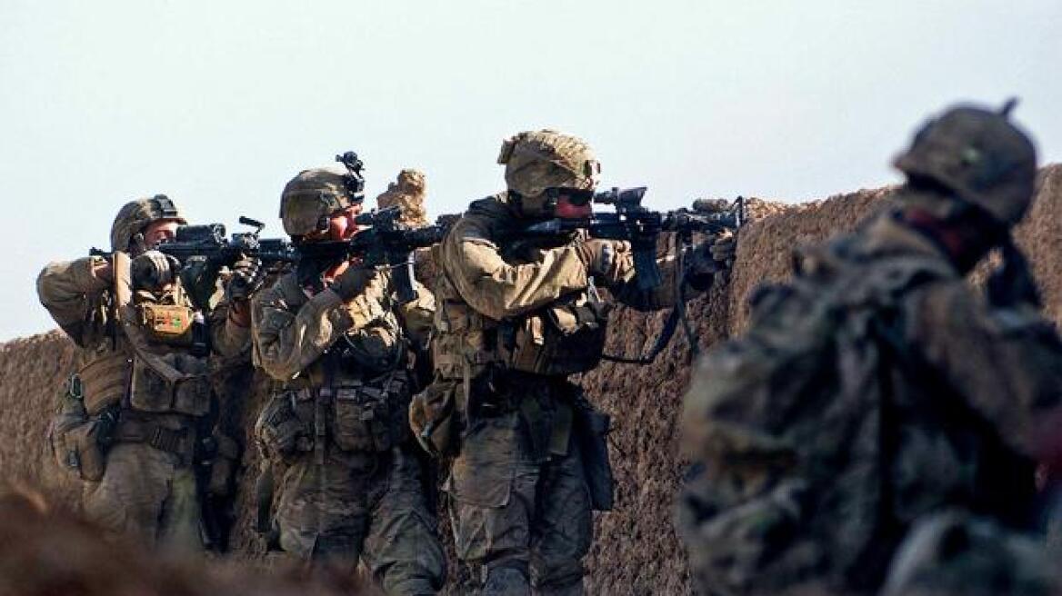 Αφγανιστάν: Με ένα αεροπλανοφόρο και δύο βομβαρδιστικά B-52 θα αποχωρήσουν οι αμερικανικές δυνάμεις 