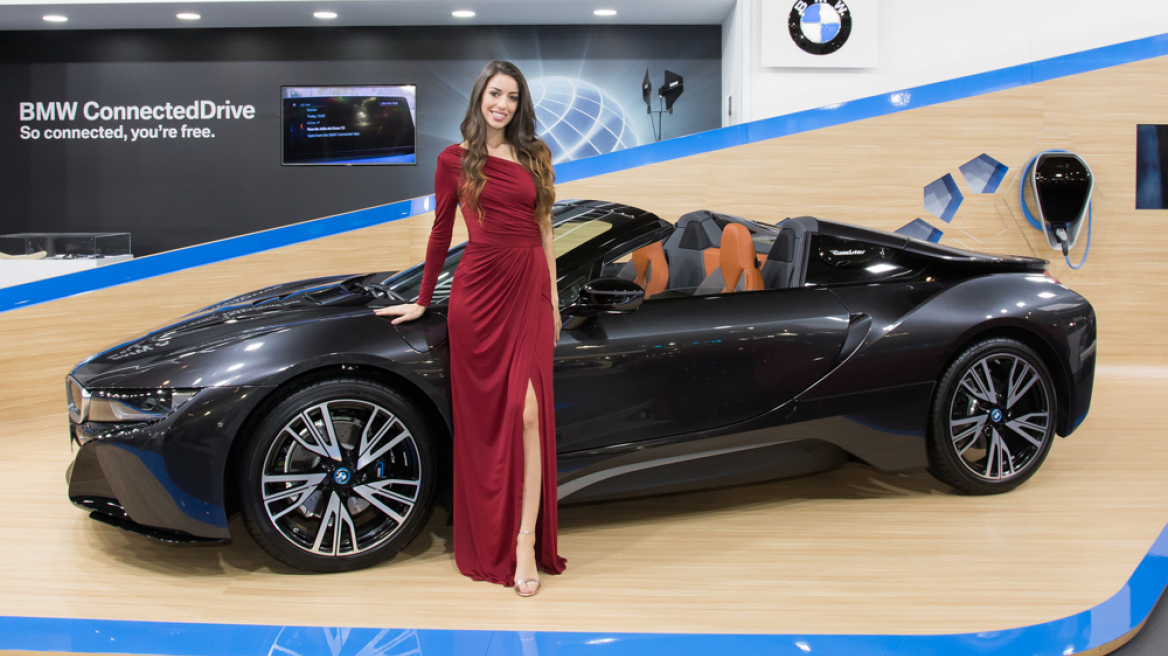 Tα σέξι κορίτσια της έκθεσης αυτοκινήτου της Αθήνας