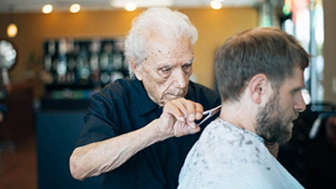 Ο γηραιότερος μπαρμπέρης του κόσμου
