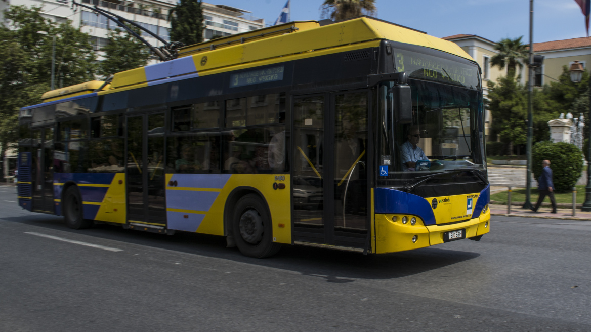 Στάσεις εργασίας σε λεωφορεία και τρόλεϊ την Πέμπτη